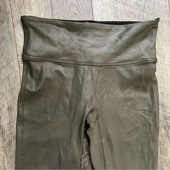 Spanx Olive Green Faux Leather Leggings Size Extra Small - Picture 7 of 14